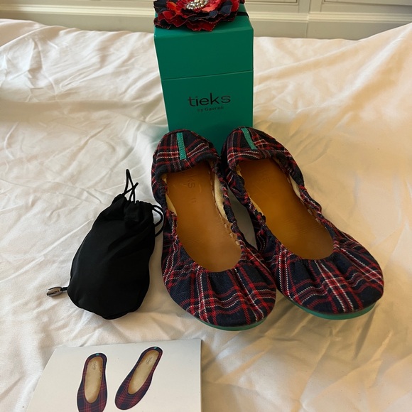 Tieks Heritage Plaid Sz 11 with Box and flower! - Picture 7 of 8